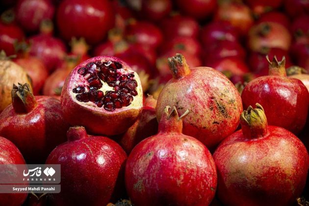 Shopping frenzy for Yalda Night in Iran’s Ardabil