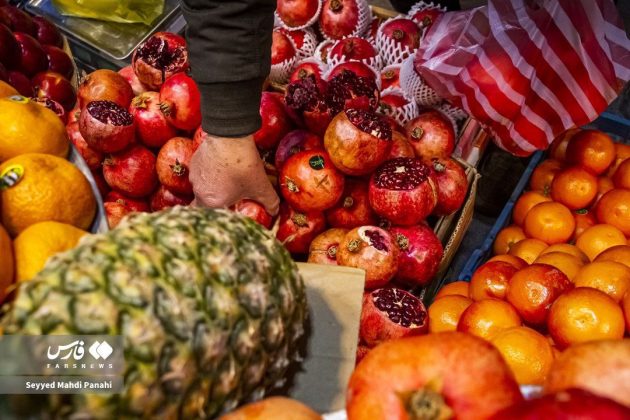 Shopping frenzy for Yalda Night in Iran’s Ardabil