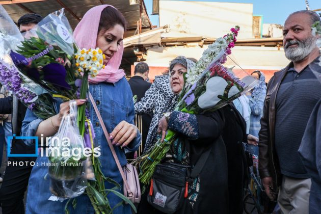 Blooms and cheer: Flower market thrives in Tehran in final days of Persian year