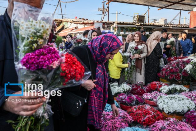 Blooms and cheer: Flower market thrives in Tehran in final days of Persian year